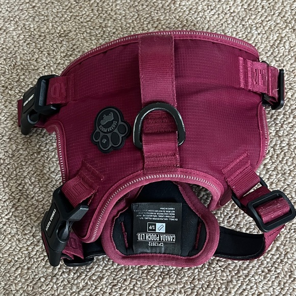 Canada Pooch Complete Control Dog Harness, Plum, Small - Picture 5 of 6